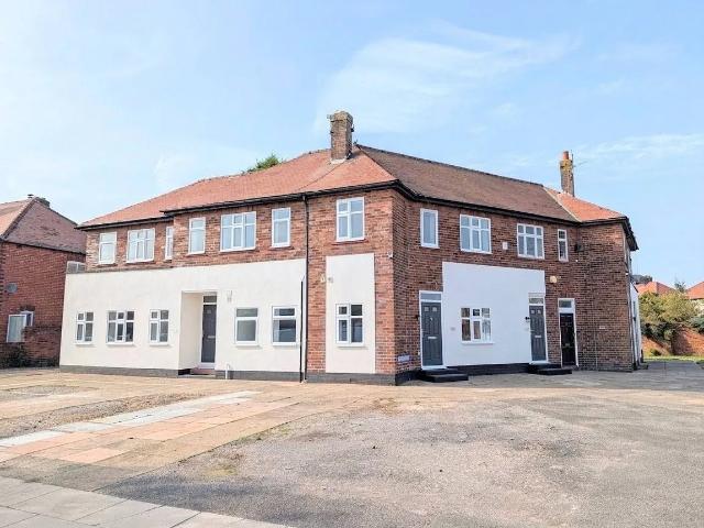 Apartment at Ranelagh Drive, Southport