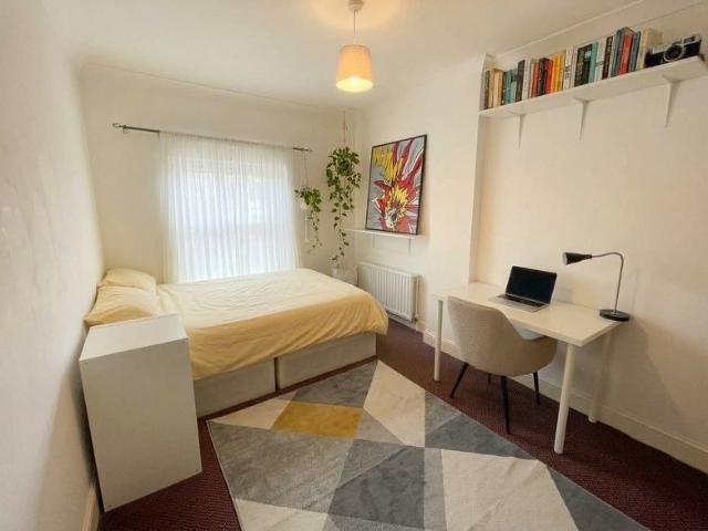 Apartment at Rectory Road, Greater London