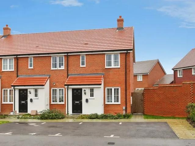 Apartment at Reeves Avenue, Tunbridge Wells