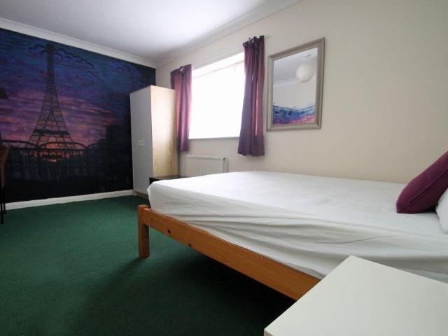 Apartment at Regency Place, Canterbury
