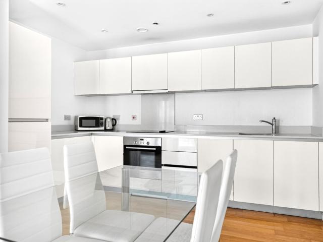 Apartment at Riverside Gardens, Greater London