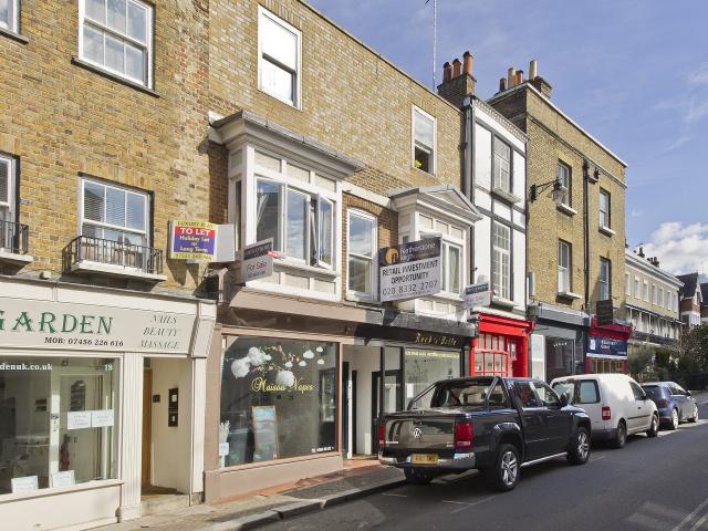 Apartment at Richmond Hill, Greater London