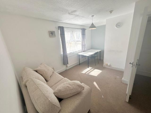 Apartment at Richmond Road, Cardiff