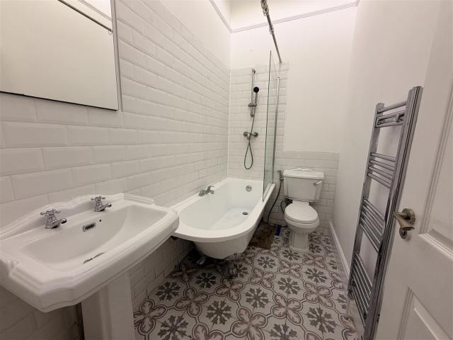 Apartment at Richmond Road, Cardiff