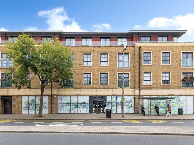 Apartment at Richmond Road, Greater London