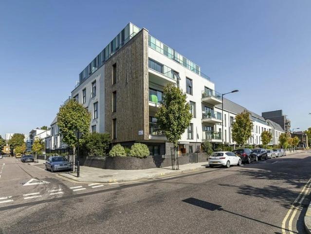 Apartment at Richmond Road, Greater London