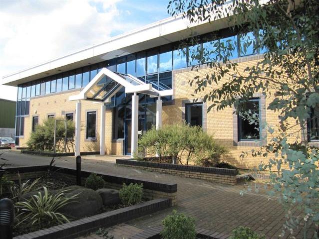 Apartment at Ridge Way, Richings Park