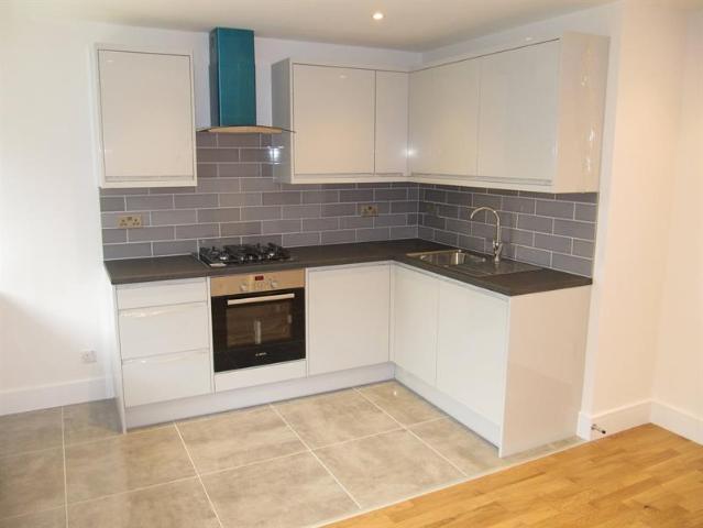 Apartment at Ridge Way, Richings Park