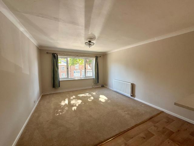 Apartment at Risbygate Street, West Suffolk
