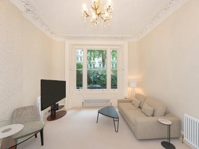 Apartment at Rutland Gate, City of Westminster