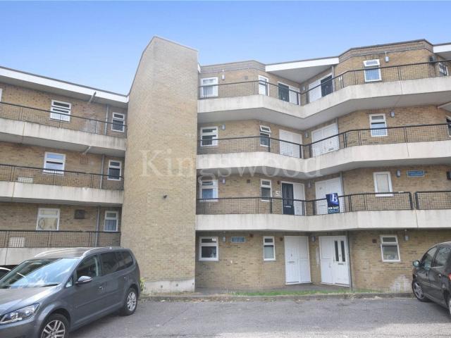 Apartment at Ryedene, Basildon