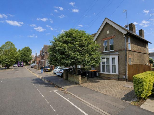 Apartment at Woburn Road, Bedford