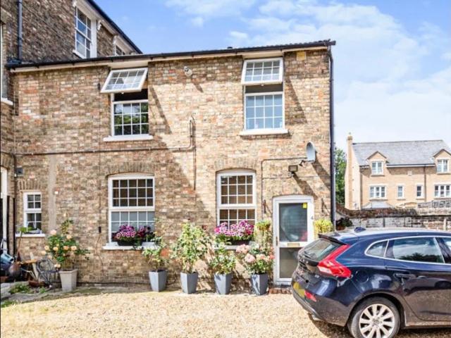 Apartment at Woburn Road, Bedford