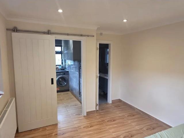 Apartment at Wood End Green Road, Greater London