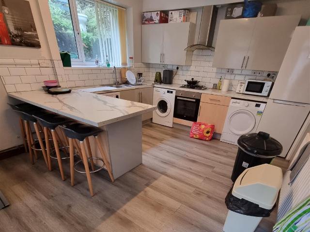 Apartment at Wood Road, Pontypridd