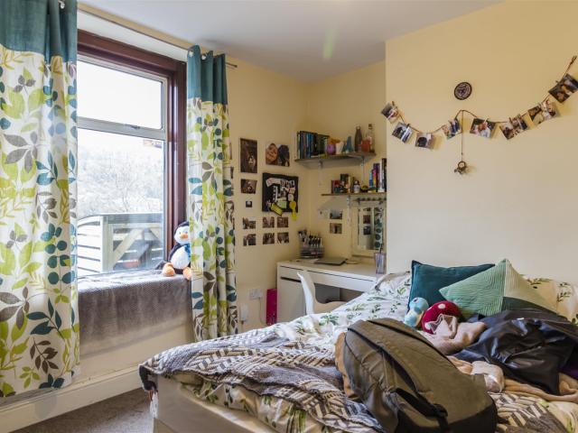 Apartment at Wood Road, Pontypridd