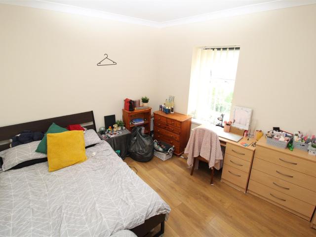 Apartment at Wood Road, Pontypridd