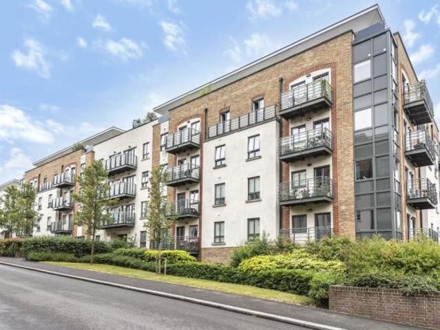 Apartment at Woodmill Close, Greater London