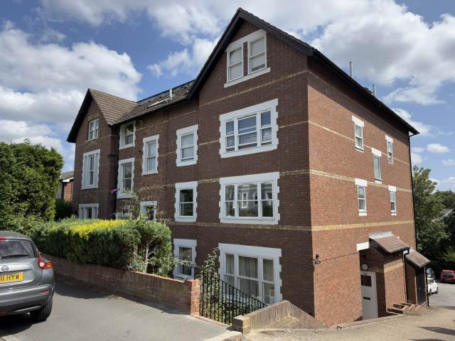 Apartment at Woodbury Park Road, Tunbridge Wells