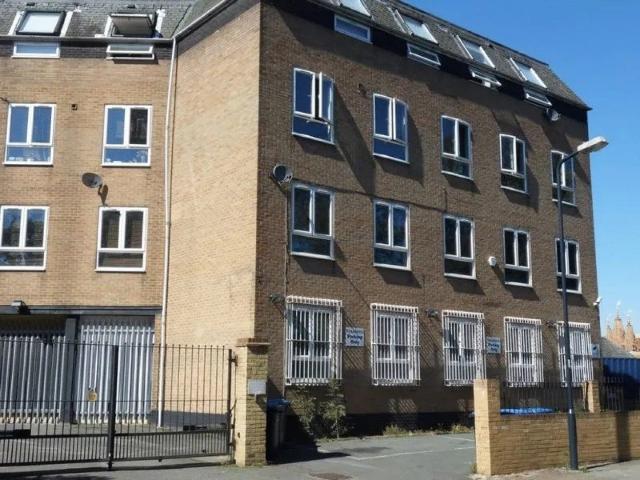 Apartment at Woodgrange Avenue, Greater London