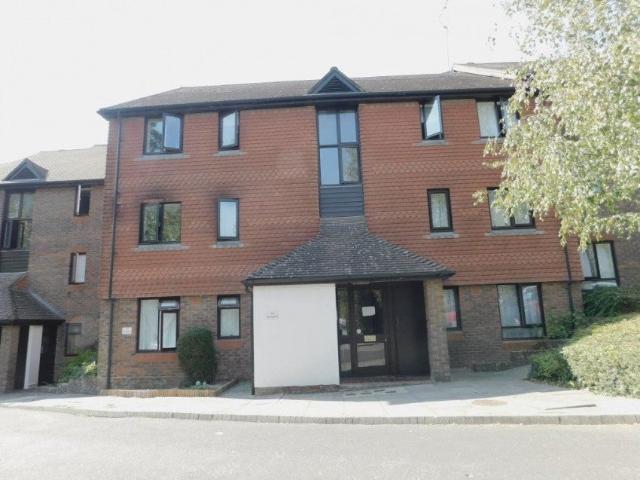 Apartment at Woodhams Close, Rother
