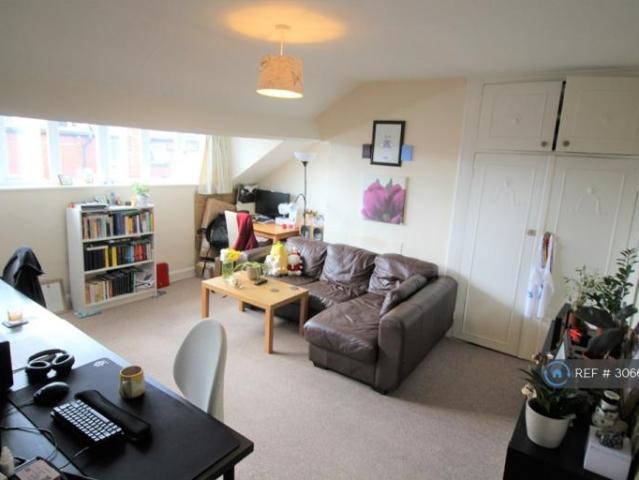 Apartment at Woodhouse Square, Leeds