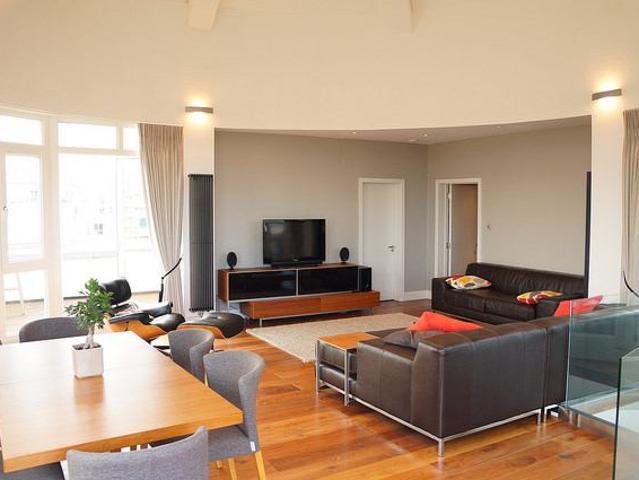 Apartment at Woodland Crescent, Greater London