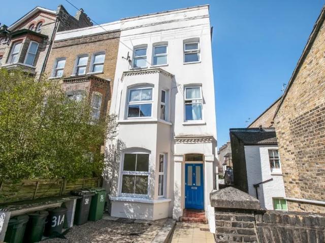 Apartment at Woodland Road, Greater London