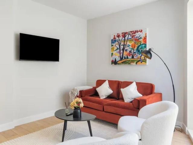 Apartment at Woodlands Close, Greater London
