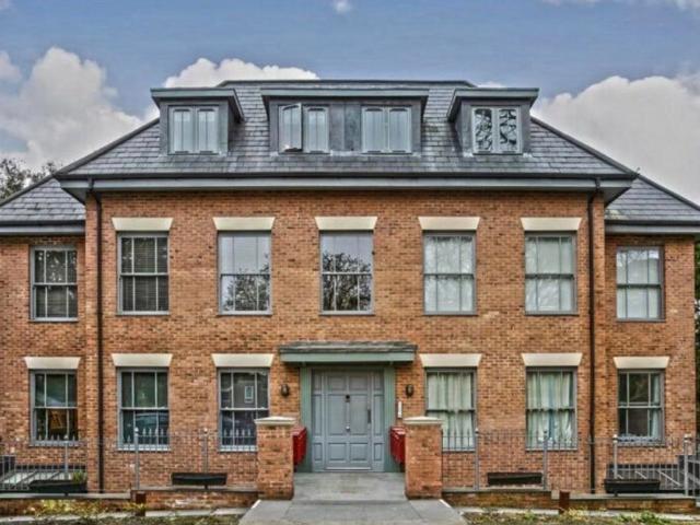 Apartment at Woodsyre, Greater London