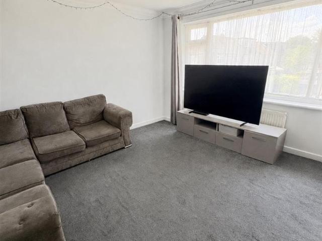 Apartment at Woodside Close, Greater London