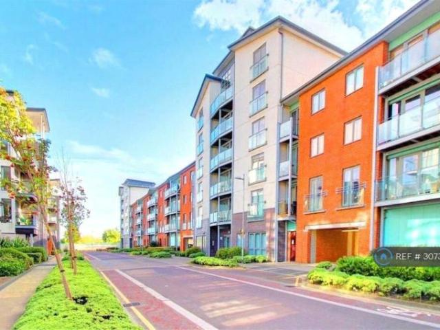 Apartment at Worsdell Drive, Gateshead