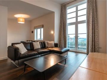 Apartment at Worsdell Drive, Gateshead