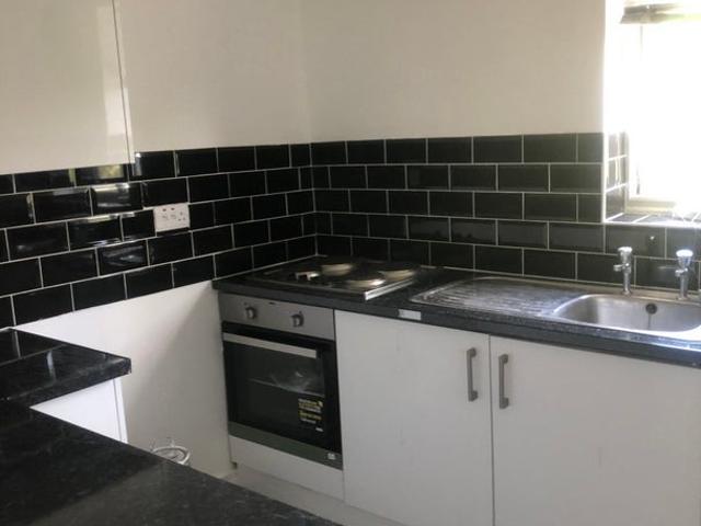 Apartment at Waterville Drive, Basildon