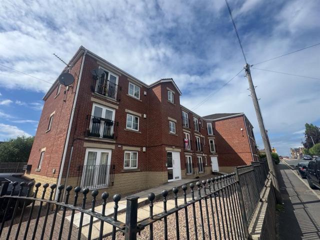 Apartment at Water Royd Lane, Kirklees