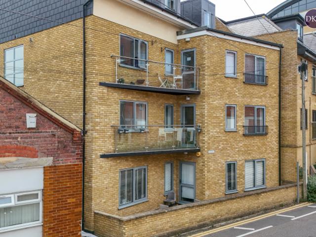 apartment at Watford,England