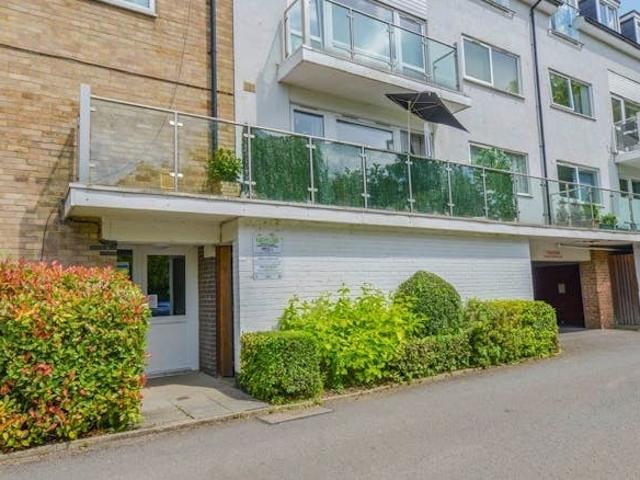 Apartment at Watling Street, Hertsmere
