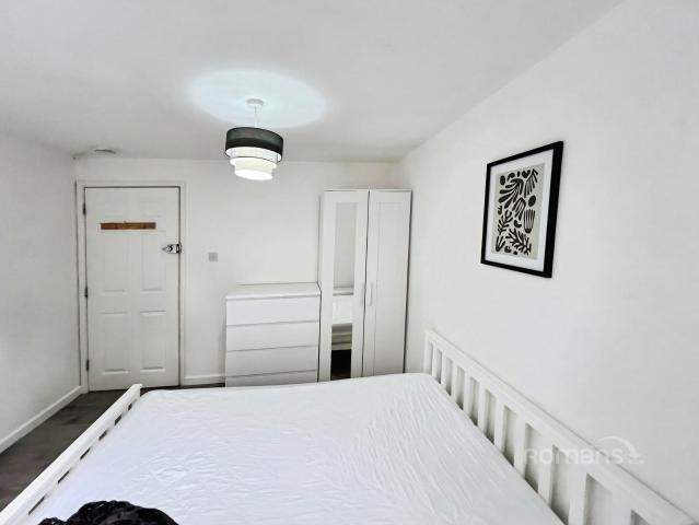 Apartment at Wavell Way, Winchester