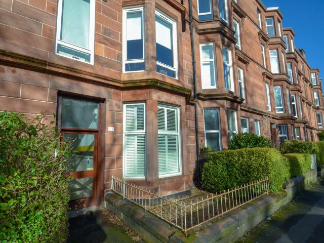 Apartment at Waverley Gardens, Glasgow