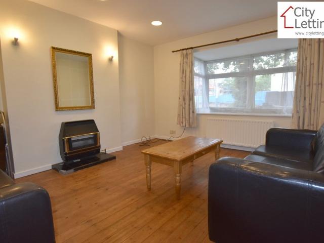 Apartment at Waverley Street, Nottingham