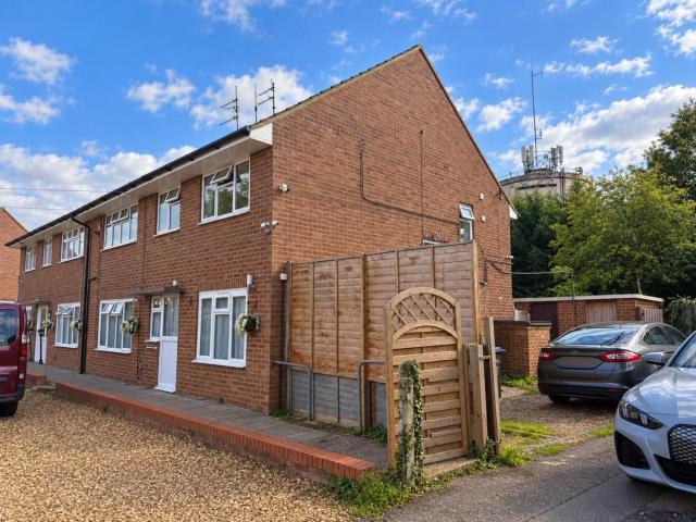 Apartment at Wake Way, Grange Park