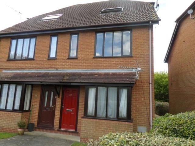 Apartment at Walnut Tree cycleway, Milton Keynes