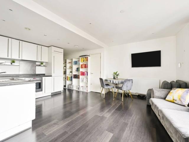 Apartment at Walworth Road, Greater London