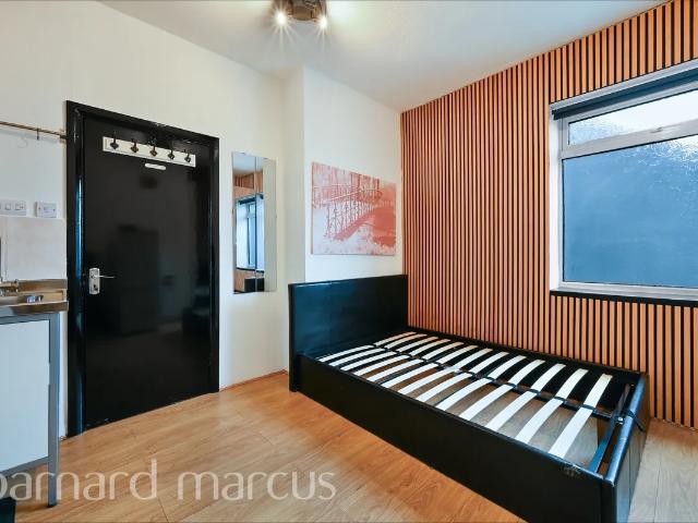 Apartment at Walworth Road, Greater London