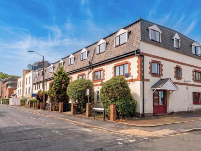 Apartment at Walton Road, Woking