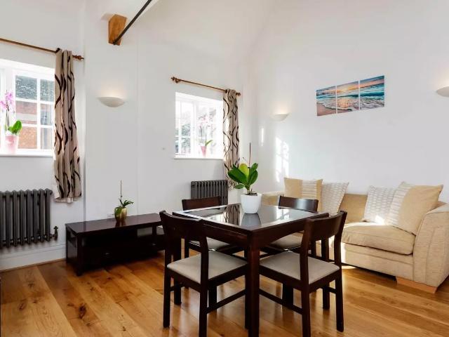 Apartment at Exhibition Road, City of Westminster