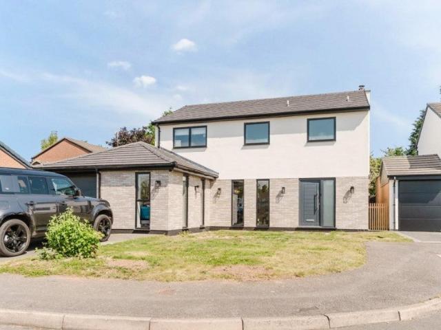 Apartment at Warren Close, Royal Leamington Spa