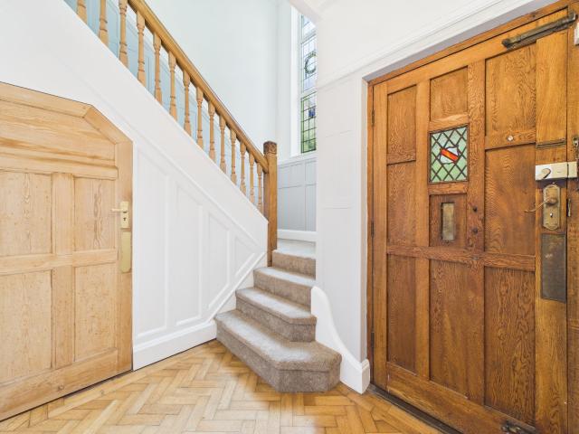 Apartment at Warwick Road, Metropolitan Borough of Solihull