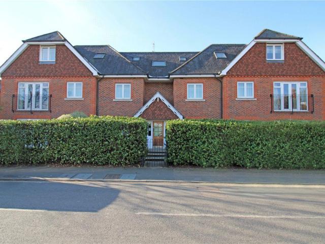 apartment at Weylands Court, Addlestone
