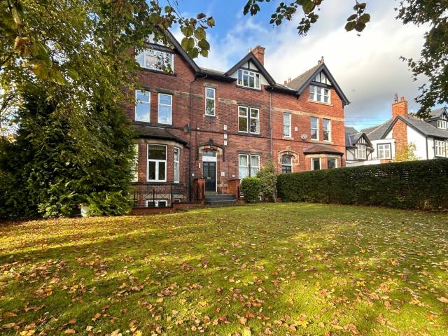 Apartment at Weetwood Avenue, Leeds